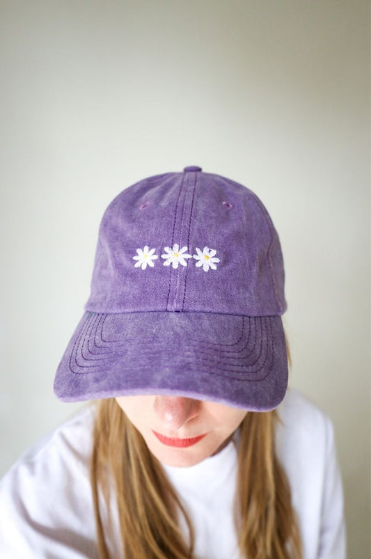 Lazy Daisie Cap